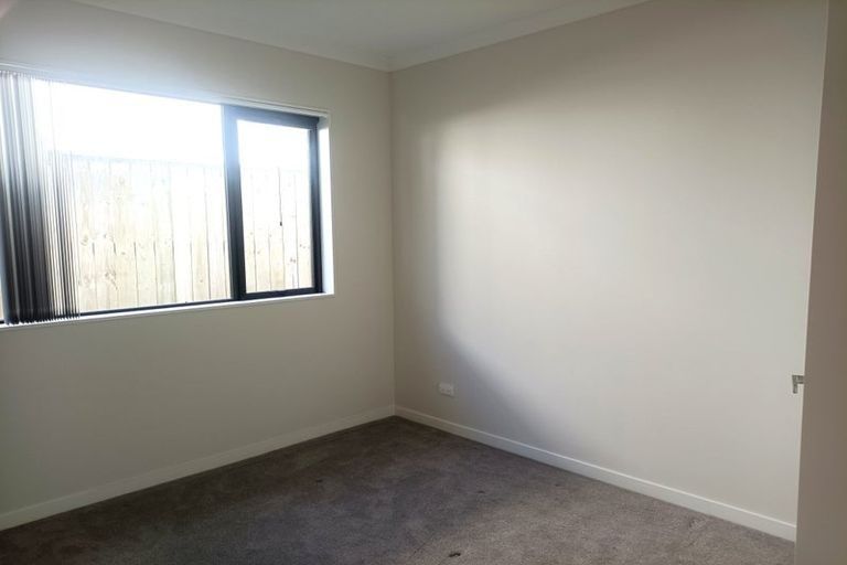 Photo of property in 58 Mettam Drive, Swanson, Auckland, 0614