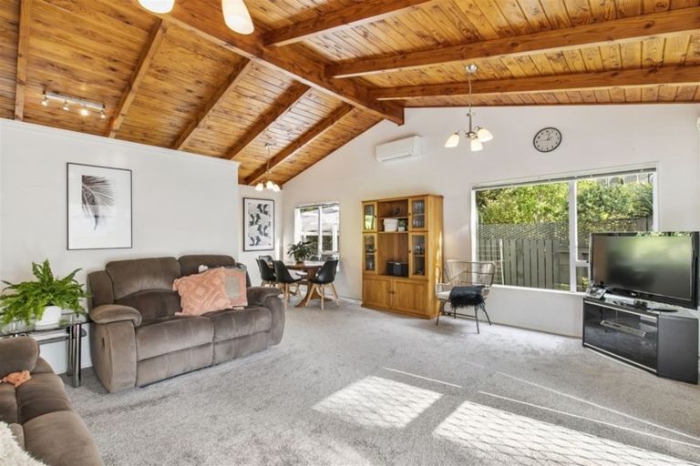 Photo of property in 1/45 Mcdowell Crescent, Hillcrest, Auckland, 0627