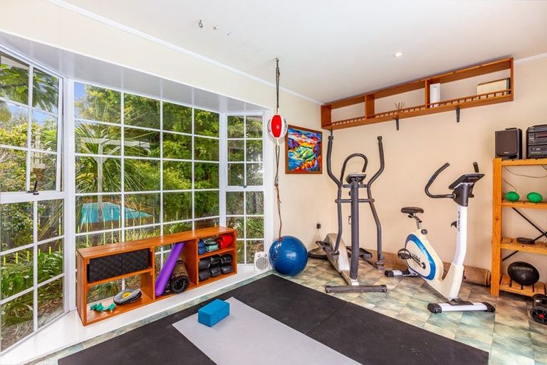 Photo of property in 396 Muritai Road, Eastbourne, Lower Hutt, 5013