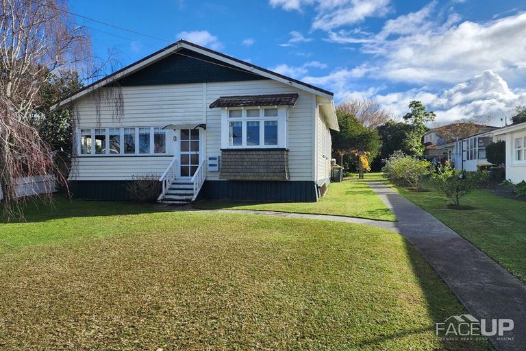 Photo of property in 56 Ngataringa Road, Devonport, Auckland, 0624