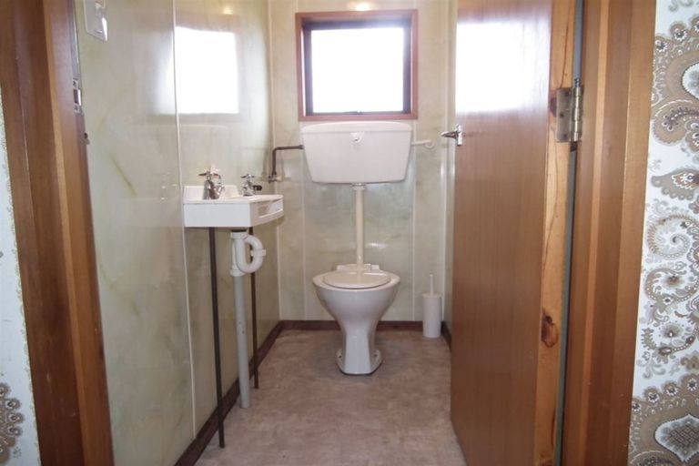 Photo of property in 25 Magdala Street, Kakanui, Oamaru, 9495