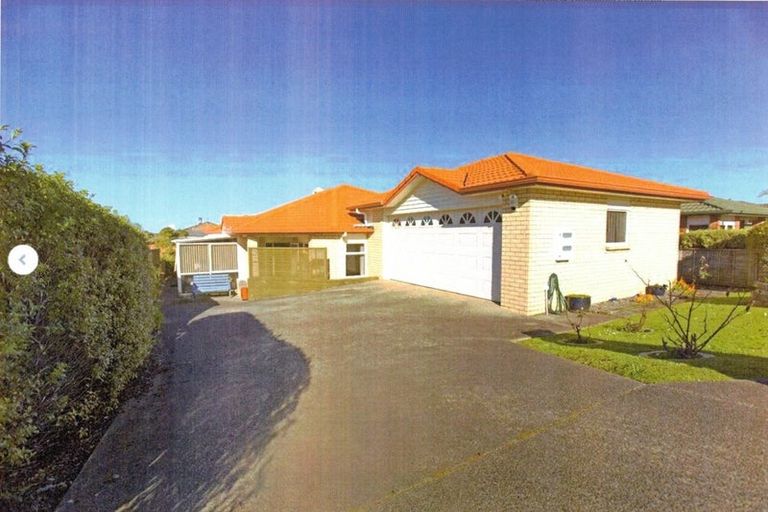 Photo of property in 23 Chesterfield Way, Orewa, 0931