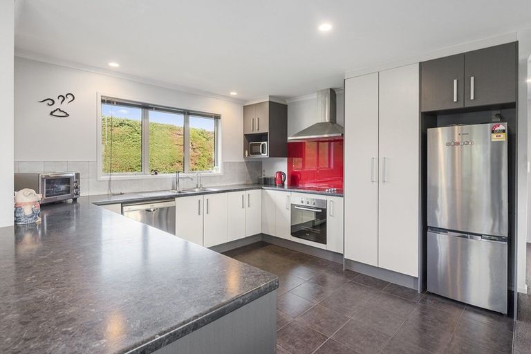 Photo of property in 68 Bruce Road, Levin, 5510