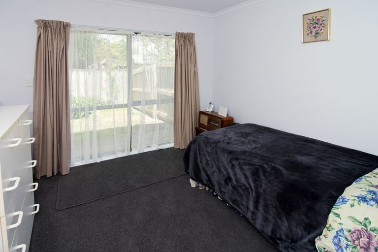 Photo of property in Holdsworth Villas, 41/2 William Donald Drive, Solway, Masterton, 5810