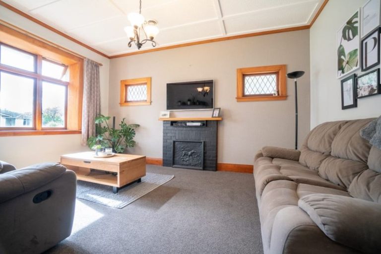 Photo of property in 26 Kingswood Street, Takaro, Palmerston North, 4412