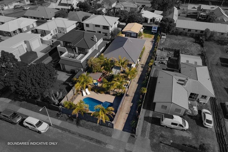 Photo of property in 26 Riverton Road, Mount Maunganui, 3116