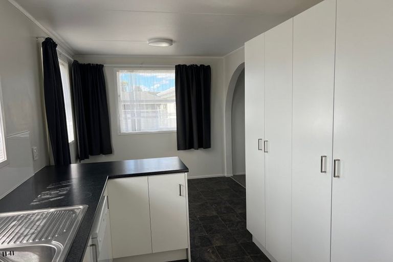 Photo of property in 71 Meadowvale Drive, Levin, 5510