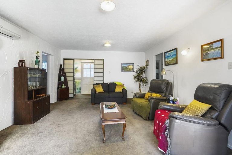 Photo of property in 2/10 Hunter Street, Hamilton Lake, Hamilton, 3204