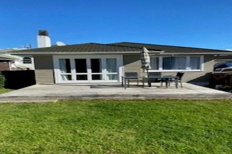 Photo of property in 1/10 Walter Street, Hauraki, Auckland, 0622