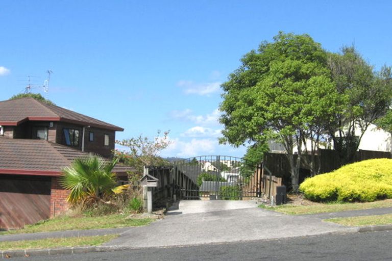 Photo of property in 17 Matisse Drive, West Harbour, Auckland, 0618