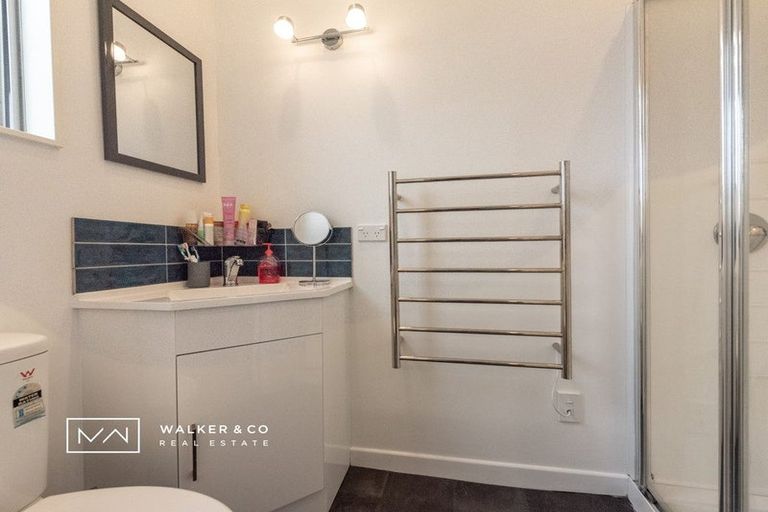 Photo of property in 1 Roband Crescent, Brown Owl, Upper Hutt, 5018