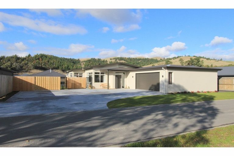 Photo of property in 233 Taylor Pass Road, Witherlea, Blenheim, 7201