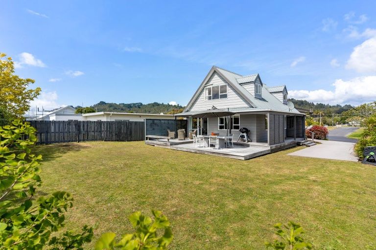 Photo of property in 506 Linton Crescent, Whangamata, 3620