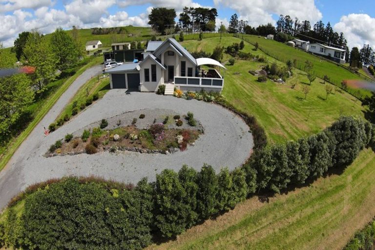 Photo of property in 647 Pipiwai Road, Matarau, Whangarei, 0176