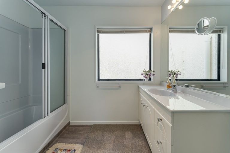 Photo of property in 5 Edinburgh Drive, Queenstown, 9300