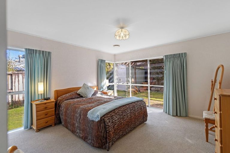 Photo of property in 64 Sunnyhills Avenue, Glenview, Hamilton, 3206