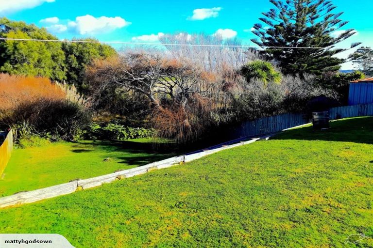 Photo of property in 354 Pukehina Parade, Pukehina, Te Puke, 3189