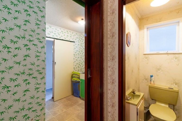 Photo of property in 7 Alma Place, Milson, Palmerston North, 4414