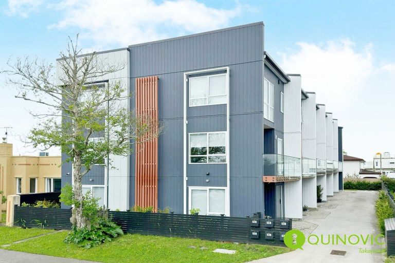 Property details for 19b Lomond Street, Takapuna, Auckland, 0622