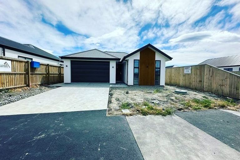 Photo of property in 41 Te Repo Drive, Halswell, Christchurch, 8025