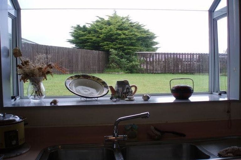 Photo of property in 162 Mark Avenue, Grenada Village, Wellington, 6037