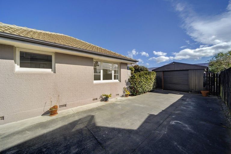 Photo of property in 37 Carlsen Street, Burwood, Christchurch, 8083