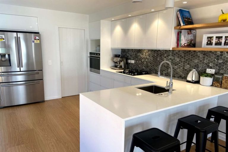 Photo of property in 14 Pimelea Street, Papamoa Beach, Papamoa, 3118