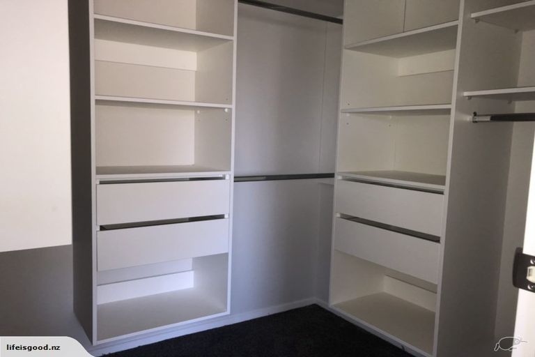 Photo of property in 5a Taurus Crescent, Beach Haven, Auckland, 0626