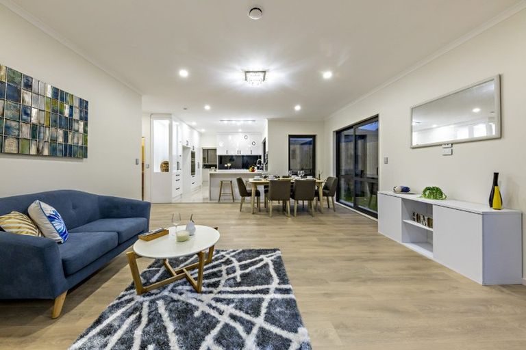 Photo of property in 4 Nanleen Rise, Manurewa, Auckland, 2105