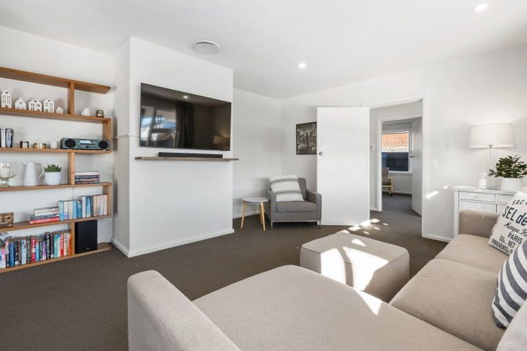 Photo of property in 34 Gladson Avenue, Sockburn, Christchurch, 8042