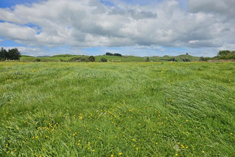Photo of property in 56 Oparatai Road, Mangatainoka, Pahiatua, 4982