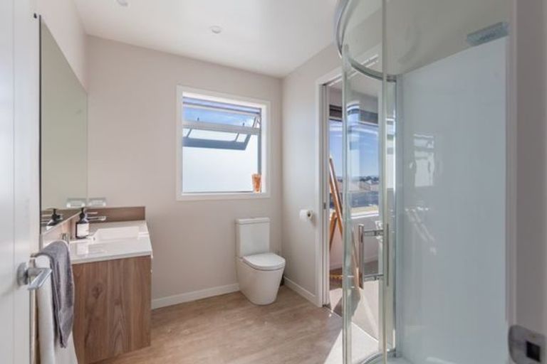 Photo of property in 122b Te Awa Avenue, Te Awa, Napier, 4110