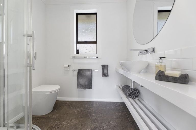 Photo of property in 64 Hocken Street, Kenmure, Dunedin, 9011