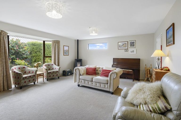 Photo of property in 18 Colchester Place, Templeton, Christchurch, 8042