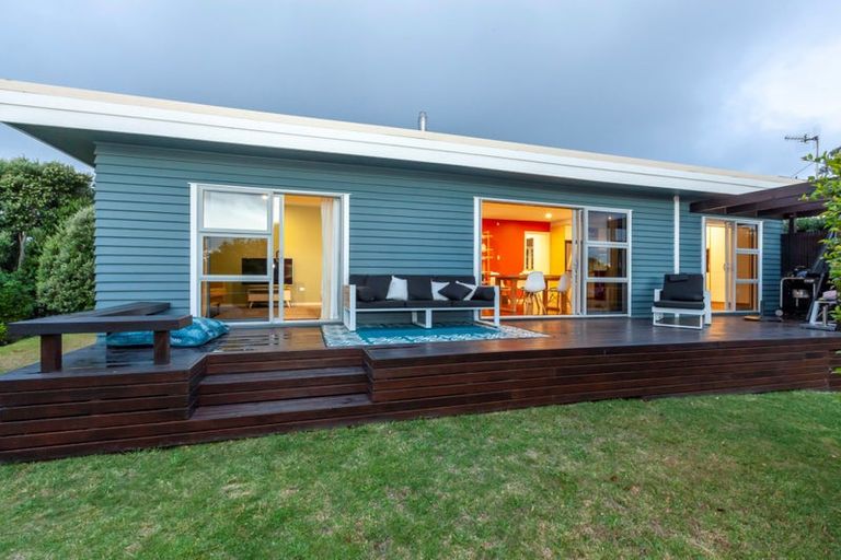 Photo of property in 12 Allen Road, Raumati Beach, Paraparaumu, 5032