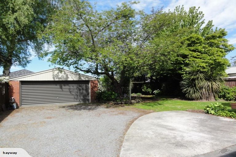 Photo of property in 21 Egmont Place, Bishopdale, Christchurch, 8051