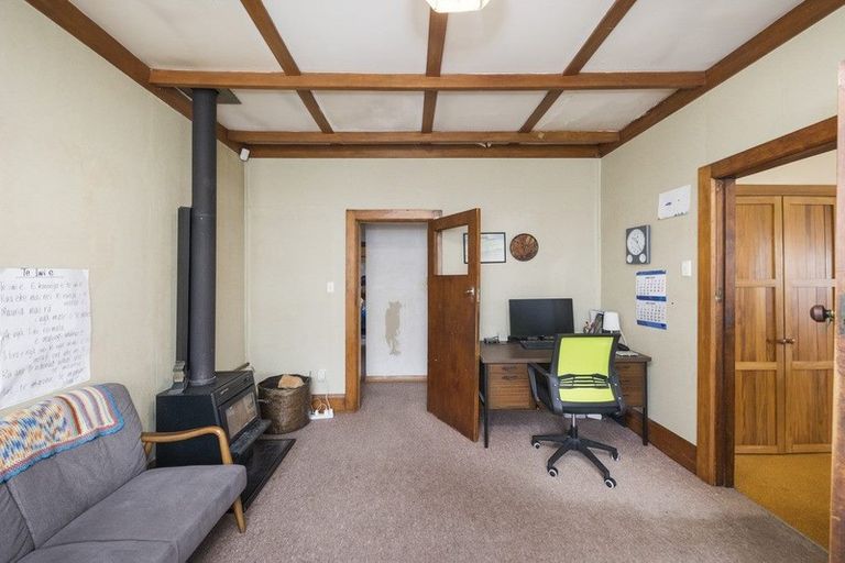 Photo of property in 10 Stewart Crescent, Hokowhitu, Palmerston North, 4410