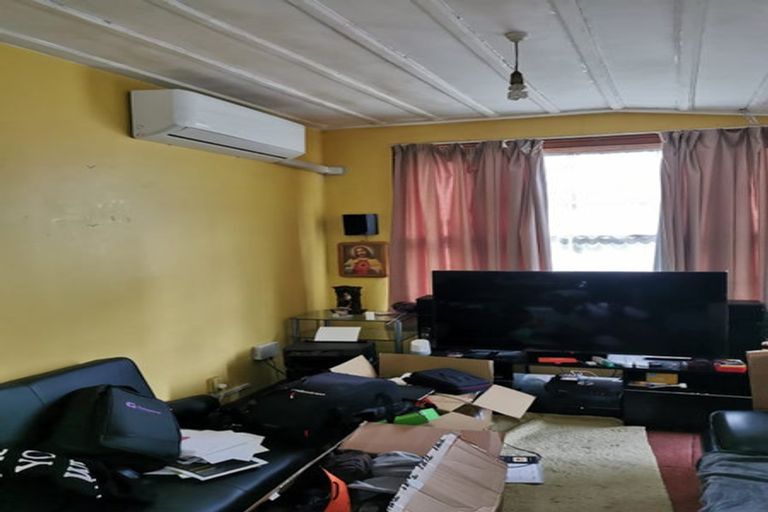 Photo of property in 67 Astley Avenue, New Lynn, Auckland, 0600