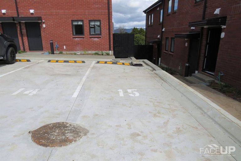 Photo of property in 15/15 Sunhill Road, Sunnyvale, Auckland, 0612