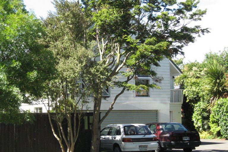 Photo of property in 2/15 Jamell Place, Avonhead, Christchurch, 8042