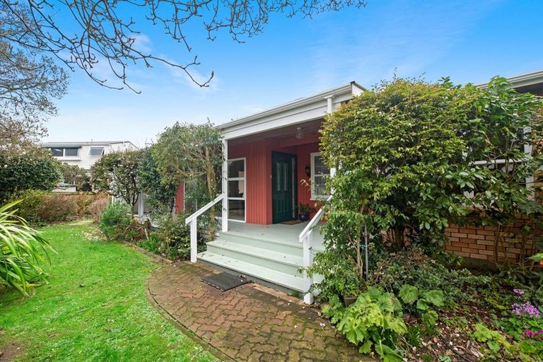 Photo of property in 11 Patricia Avenue, Hamilton East, Hamilton, 3216