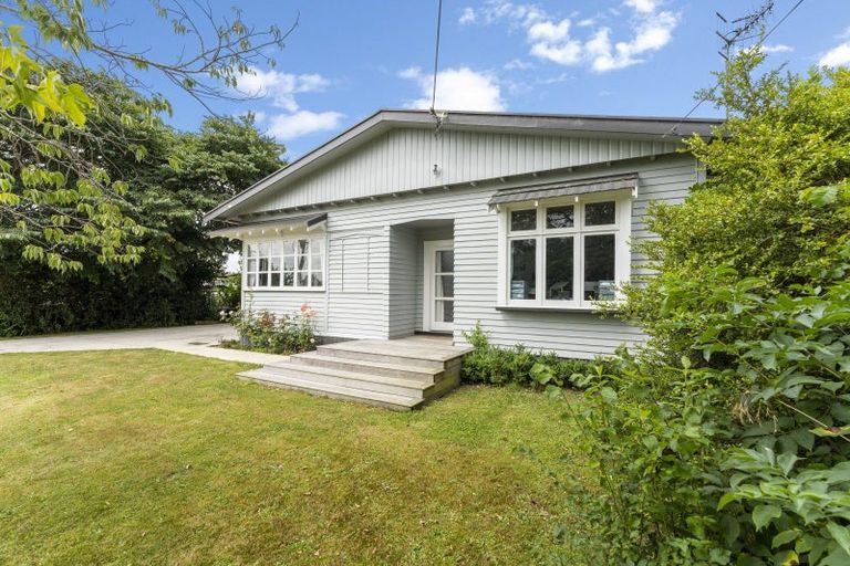 Photo of property in 17 Halls Road, Pahiatua, 4910