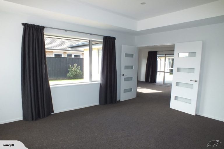 Photo of property in 4 Tommy Street, Pegasus, 7612