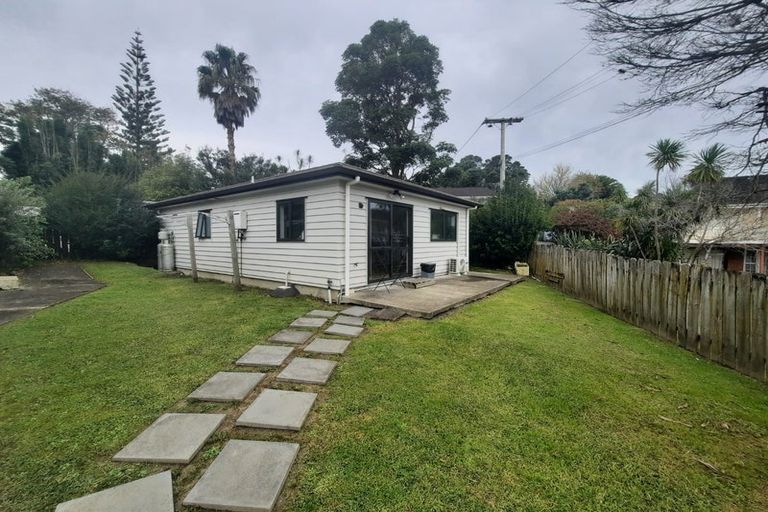 Photo of property in 82a Woodglen Road, Glen Eden, Auckland, 0602