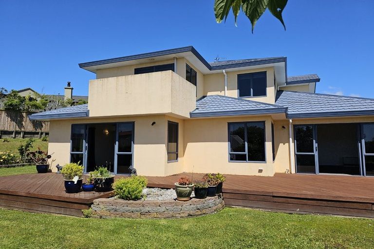 Photo of property in 65 Samwell Drive, Whitby, Porirua, 5024