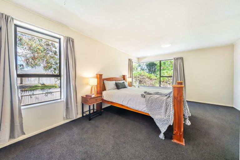 Photo of property in 4 Davis Crescent, Elderslea, Upper Hutt, 5018