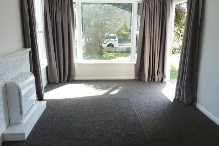 Photo of property in 9 Winton Street, Paraparaumu Beach, Paraparaumu, 5032