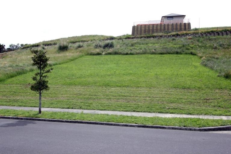 Photo of property in 18 Bob Carter Place, Welcome Bay, Tauranga, 3175