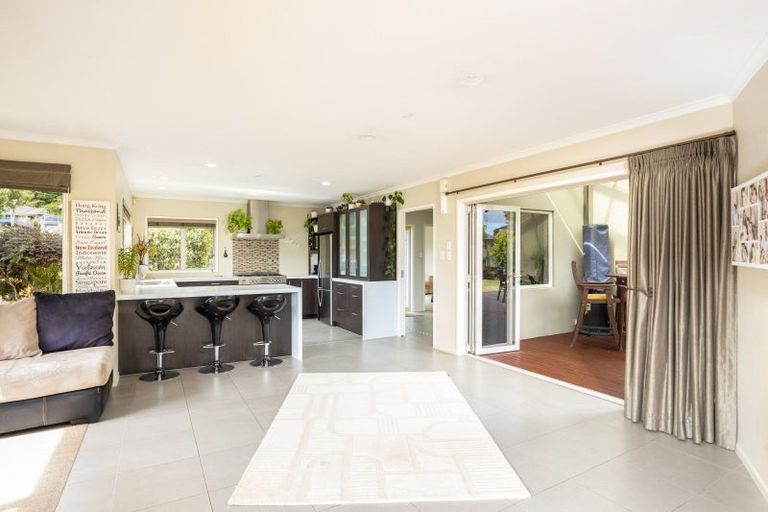 Photo of property in 71 Karamea Street, Whalers Gate, New Plymouth, 4310