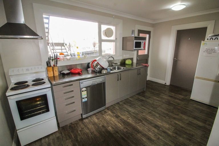 Photo of property in 2 Elder Street, North Dunedin, Dunedin, 9016